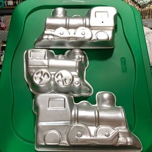 WILTON- VINTAGE 1974/75 🚂 3 Piece Train 🚂 Cake Molds